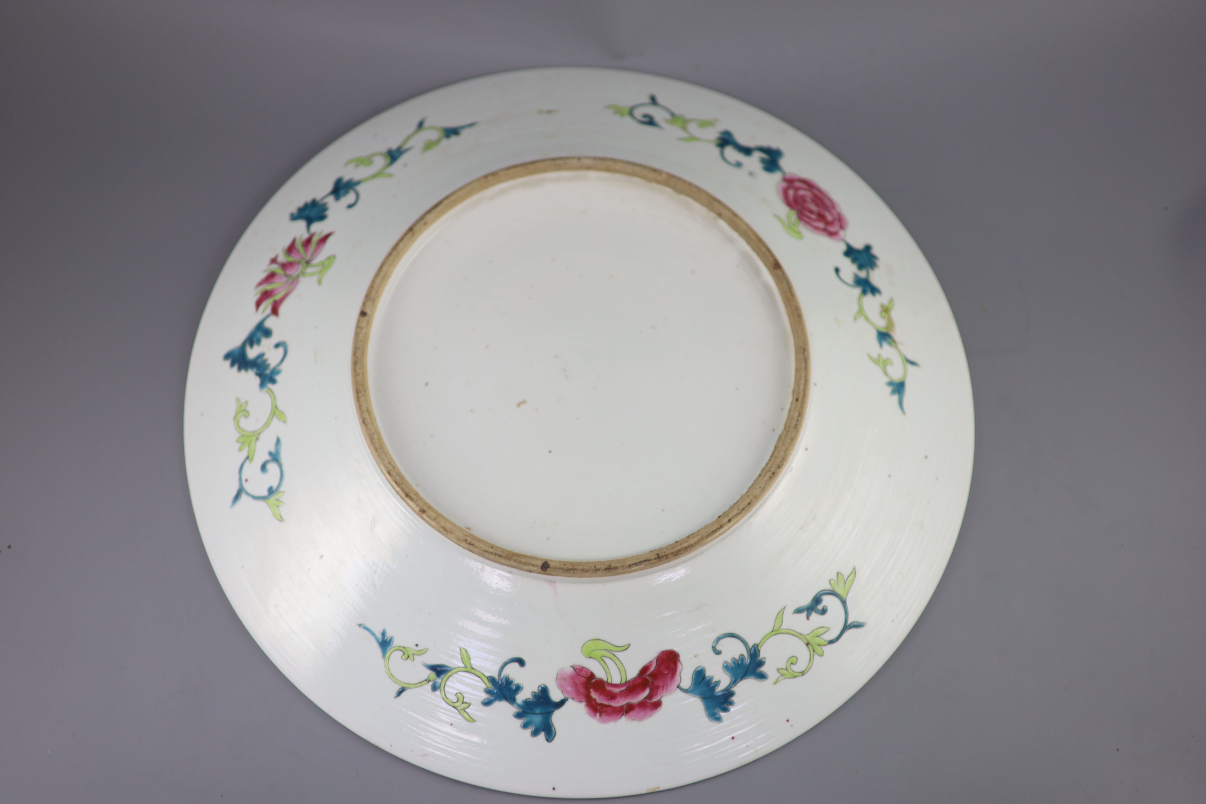 A pair of large Chinese famille rose dishes, late 19th century, 47cm diameter